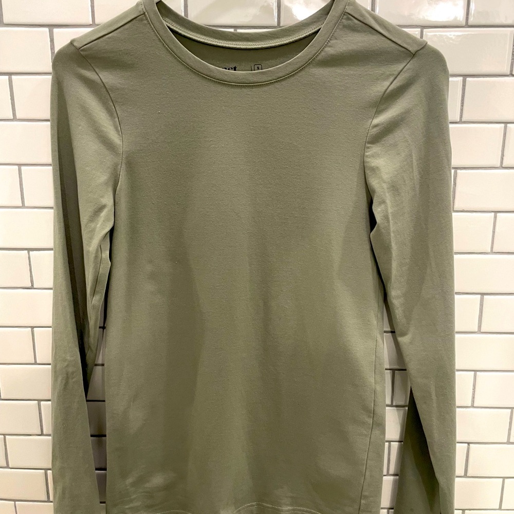 Long sleeve tee
